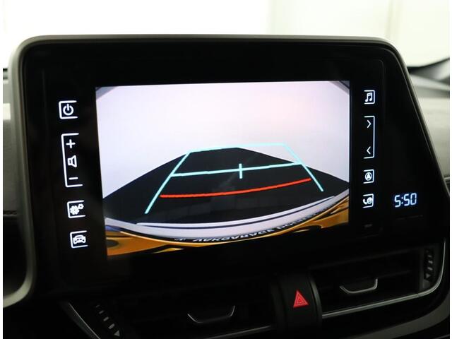 Toyota C-HR 1.8 Hybrid Executive | Trekhaak | Stoelverwarming | Parkeersensoren | Parkeercamera |