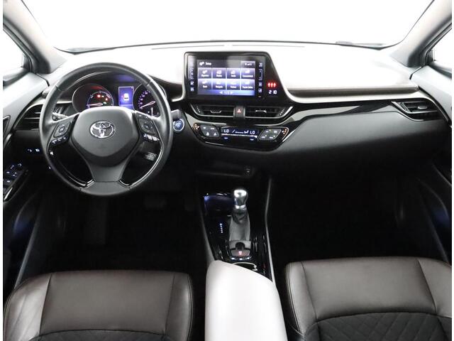 Toyota C-HR 1.8 Hybrid Executive | Stoelverwarming | Trekhaak | Navigatie |