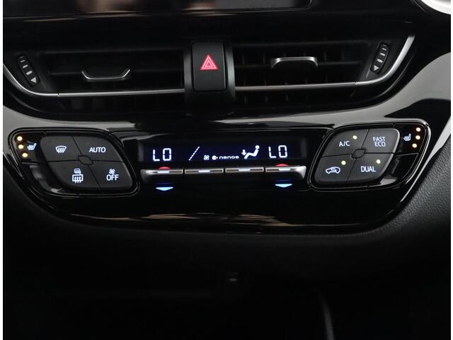 Toyota C-HR 1.8 Hybrid Executive | Stoelverwarming | Trekhaak | Navigatie |