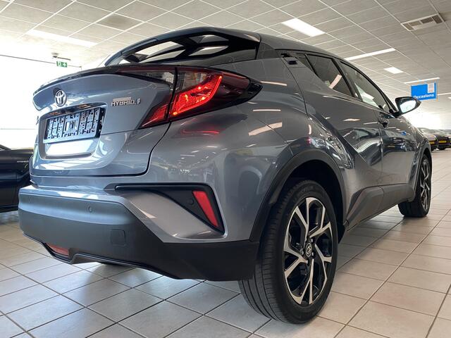 Toyota C-HR 1.8 Hybrid Dynamic Edition