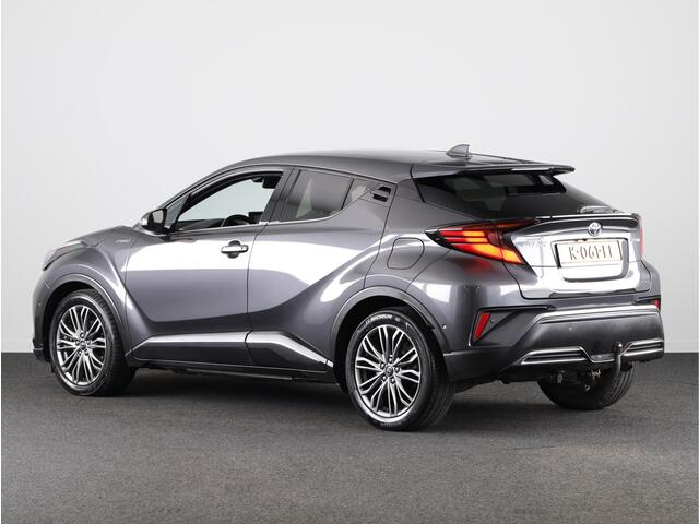 Toyota C-HR 2.0 184 PK Hybrid Executive | Trekhaak | NL-Auto | JBL-Audio | Stoelverwarming + Leder interieur |