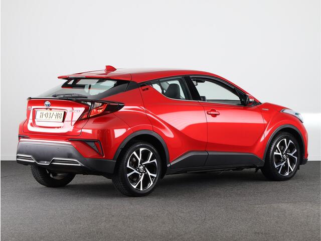 Toyota C-HR 2.0 Hybrid Dynamic | Parkeersensoren V+A | NL-Auto | Apple Carplay /- Android Auto |