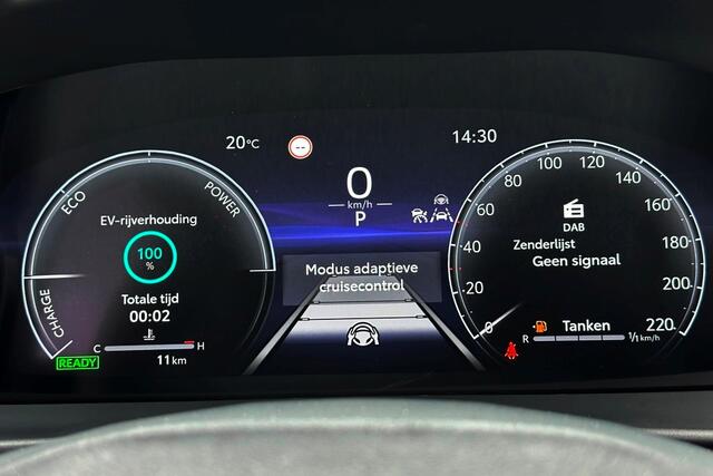 Toyota C-HR 1.8 Hybrid 140 Team-D Bi-Tone E.Kofferkl. NIEUW
