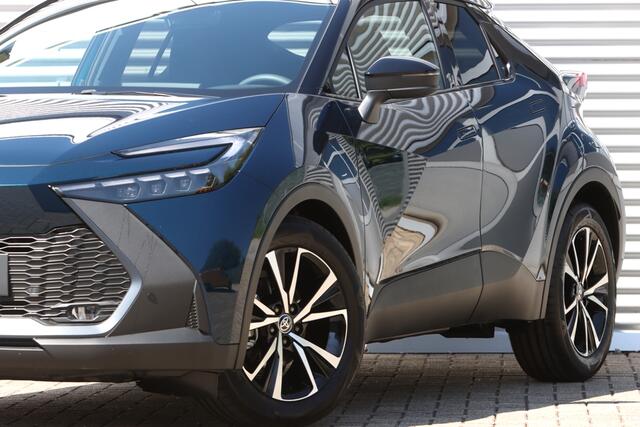 Toyota C-HR 1.8 Hybrid 140 Team-D Bi-Tone E.Kofferkl. NIEUW