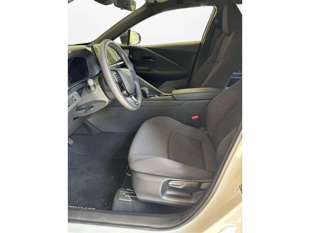 Toyota C-HR 1.8 Hybrid 140 Active | Nederlandse auto |