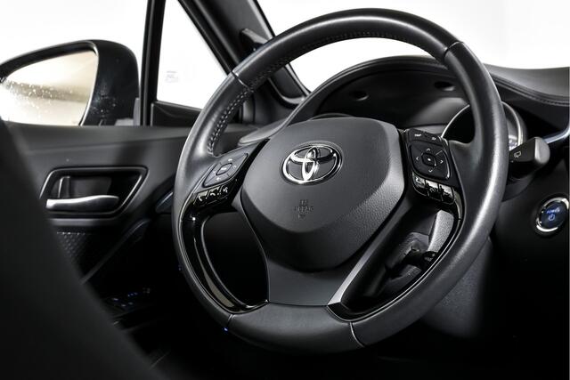 Toyota C-HR 1.8 Hybrid First Edition - Automaat | Adapt. Cruise | Stoelverw. | PDC | Camera | NAV | ECC | DAB | LM 18" | Afn. Trekhaak |
