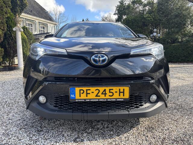 Toyota C-HR 1.8 Hybrid Executive / Camera / Trekhaak / Navi.