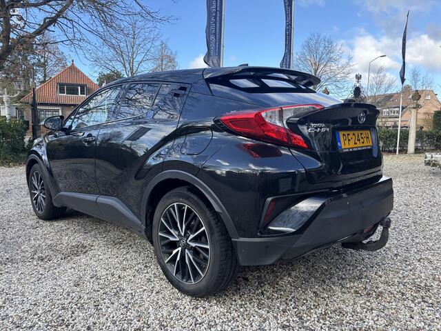 Toyota C-HR 1.8 Hybrid Executive / Camera / Trekhaak / Navi.