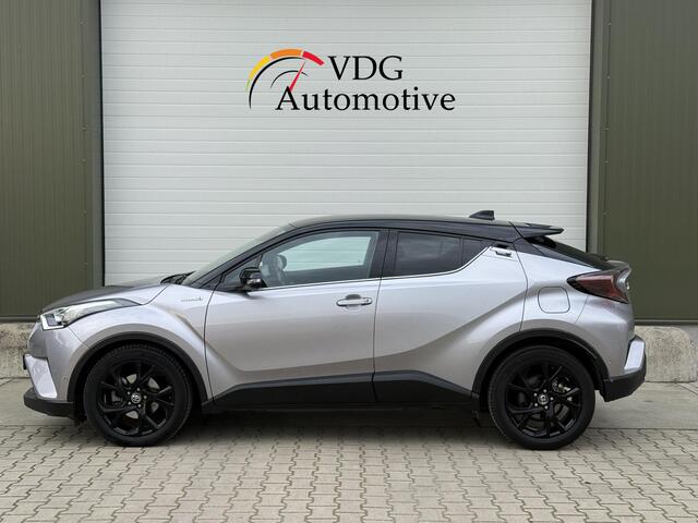 Toyota C-HR 1.8 Hybrid Dynamic / Bi Tone / 18" lm velgen / Parkeer assistent/ Stoel verwarming / Full map navigatie / Parkeer camera / Parkeer sensoren voor en achter