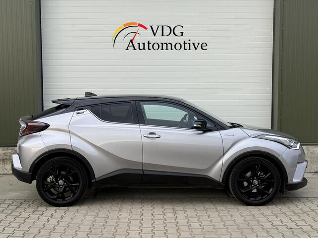 Toyota C-HR 1.8 Hybrid Dynamic / Bi Tone / 18" lm velgen / Parkeer assistent/ Stoel verwarming / Full map navigatie / Parkeer camera / Parkeer sensoren voor en achter