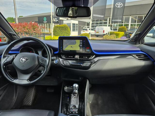 Toyota C-HR 1.8 Hybrid Bi-Tone | Lederen bekleding | LED Koplampen | Stoelverwarming | Navigatie |