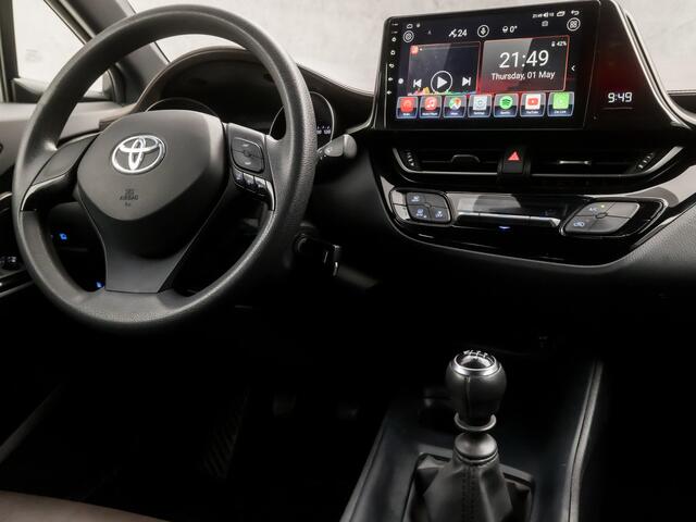Toyota C-HR 1.2 Bi-Tone (NAVIGATIE, CAMERA, LEDER, GETINT GLAS, SPORTSTOELEN, PARKEERSENSOREN, CRUISE, ZWART HEMEL, NIEUWE APK, NIEUWSTAAT)