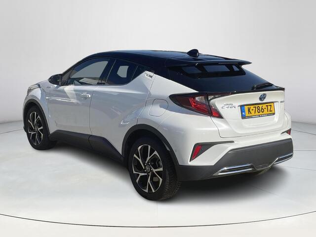 Toyota C-HR 2.0 Hybrid Bi-Tone **ALL SEASON BANDEN/ STUURVERWARMING/ NAVIGATIE**