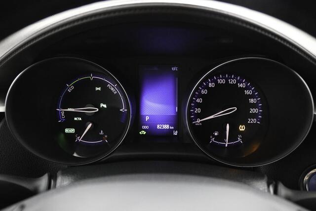 Toyota C-HR 1.8 Hybrid Executive | Stuur en stoelverwarming | Afneembare trekhaak | Keyless |