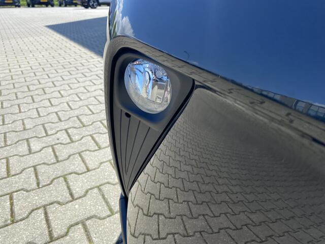 Toyota C-HR 1.8 Hybrid Dynamic App Connect , Stoelverwarming, Navigatie
