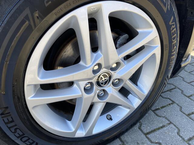 Toyota C-HR 1.8 Hybrid Dynamic App Connect , Stoelverwarming, Navigatie