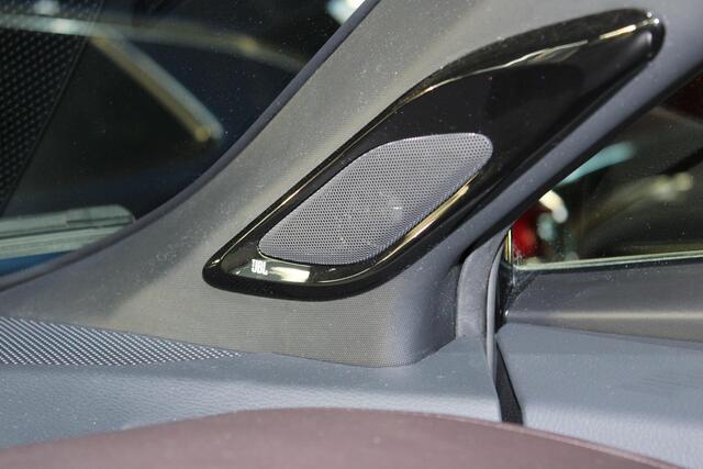 Toyota C-HR 1.8 Hybrid Executive Ultimate JBL/Adaptive/Camera