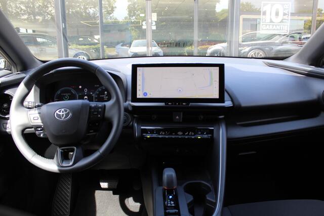 Toyota C-HR 1.8 Hybrid 140 First Edition Limited | Rijklaar | Stoel-/stuurverw. | Blind Spot | Apple/Android | LED | El. achterklep | Keyless