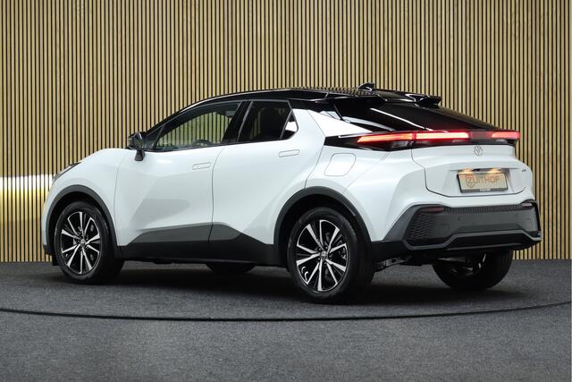 Toyota C-HR Hybrid 140 Style Edition | Nieuw uit voorraad leverbaar! | ¤ 4.800,- Voorraad voordeel! | Groot Navigatie | Elek. Achterklep | Adaptive-cruise | Camera | Dodehoekdetectie | Apple Carplay