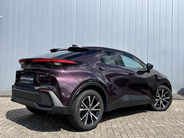 Toyota C-HR 1.8 Hybrid 140 First Edition Limited Stoel Stuur Verwarming Parkeersensoren Navi Carplay