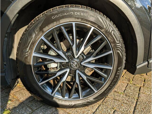 Toyota C-HR 2.0 Hybrid Executive All-in prijs!
