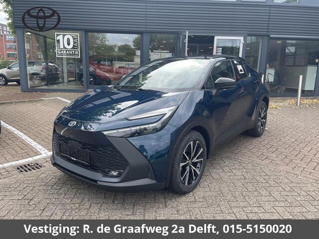 Toyota C-HR 2.0 Plug-in Hybrid 220 Dynamic | Stoel en stuur verwarming | Parkeersensoren voor en achter | Apple Carplay & AndriodAUTO | Naviagtie