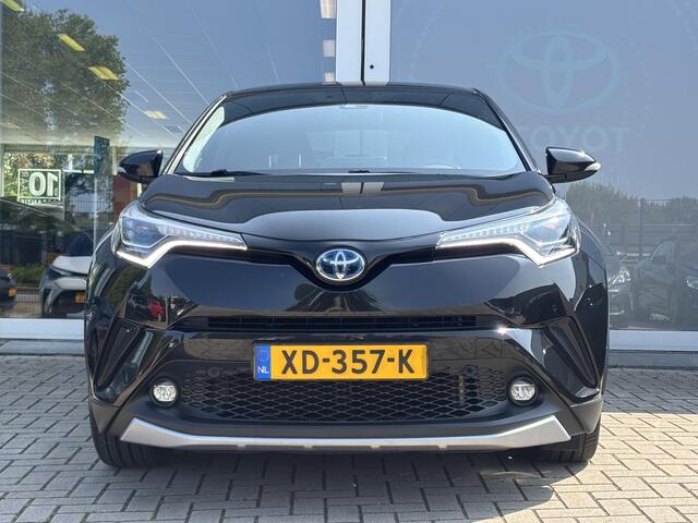 Toyota C-HR 1.8 Hybrid Executive Premium Pack , Trekhaak, Stoel en stuurverwarming, JBL, Treeplanken, Nederlandse auto