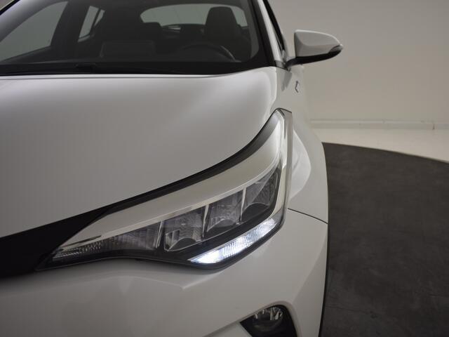 Toyota C-HR 1.8 Hybrid Dynamic | Trekhaak | Parkeersensoren V+A | Navigatie
