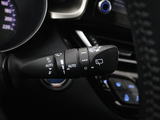 Toyota C-HR 2.0 Hybrid Executive | Navigatie | Apple CarPlay / Android Auto | JBL | Trekhaak |