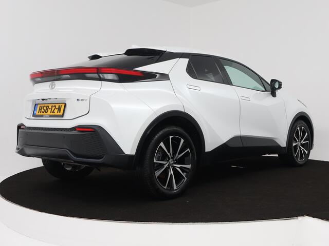 Toyota C-HR 1.8 Hybrid 140 First Edition | Navigatie |