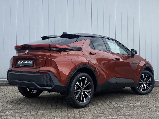 Toyota C-HR 2.0 Plug-in Hybrid 220 Dynamic NIEUW NL Auto Stoel Stuur Verwarming PDC BSM Snel Rijden