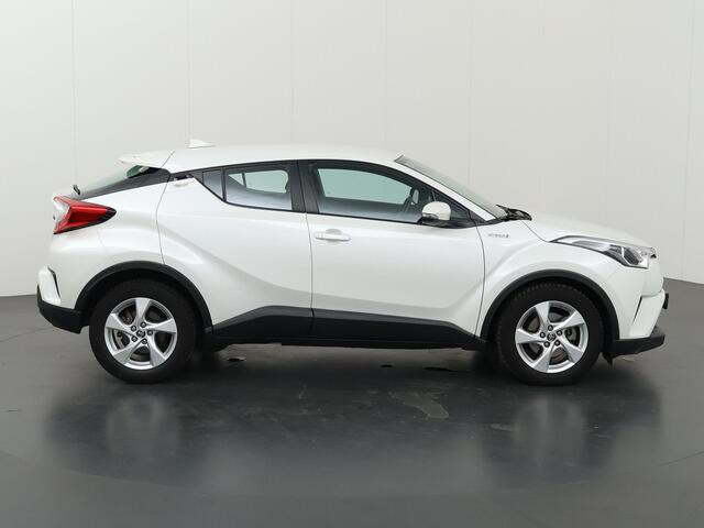 Toyota C-HR 1.8 Hybrid Dynamic | Navigatie | Parkeercamera | Stoelverwarming | Keyless Go |