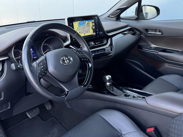 Toyota C-HR 1.8 Hybrid Bi-Tone Automaat Navigatie/Trekhaak/Camera.