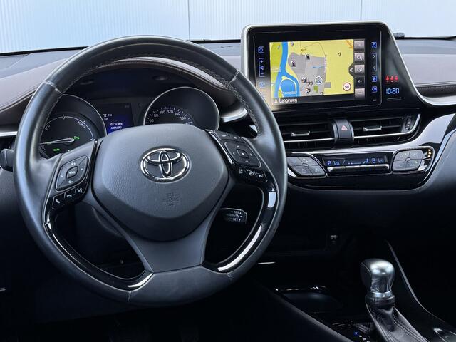Toyota C-HR 1.8 Hybrid Bi-Tone Automaat Navigatie/Trekhaak/Camera.