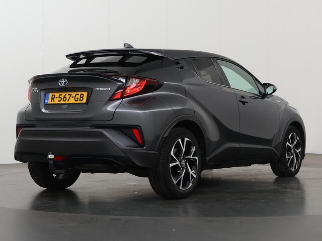 Toyota C-HR 1.8 Hybrid Dynamic | Stoelverwarming | Trekhaak | Navigatie | Parkeercamera | Keyless Go | Apple Carplay/Android Auto |