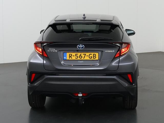 Toyota C-HR 1.8 Hybrid Dynamic | Stoelverwarming | Trekhaak | Navigatie | Parkeercamera | Keyless Go | Apple Carplay/Android Auto |
