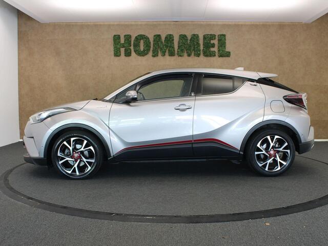 Toyota C-HR 1.8 Hybrid Business Intro - AFNEEMBARE TREKHAAK - TREKGEWICHT 725 KG - NAVIGATIE - 18 INCH LICHT METALEN VELGEN - PARKEERSENSOREN VOOR/ ACHTER - VOORSTOELEN VERWARMD - STUUR VERWARMD - PARKEERASSISTENT- DODEHOEK DETECTIE
