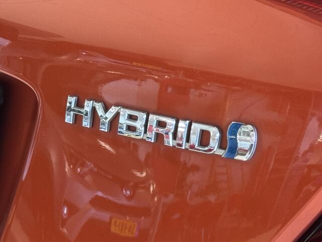 Toyota C-HR 1.8 Hybrid Style | Trekhaak | Carplay | Bi-Tone | JBL-Audio |