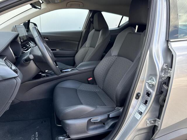 Toyota C-HR 2.0 Hybrid Dynamic **TREKHAAK/ KEYLESS/ ADAPTIEF CRUISE CONTROL/ 36 MAANDEN GARANTIE**