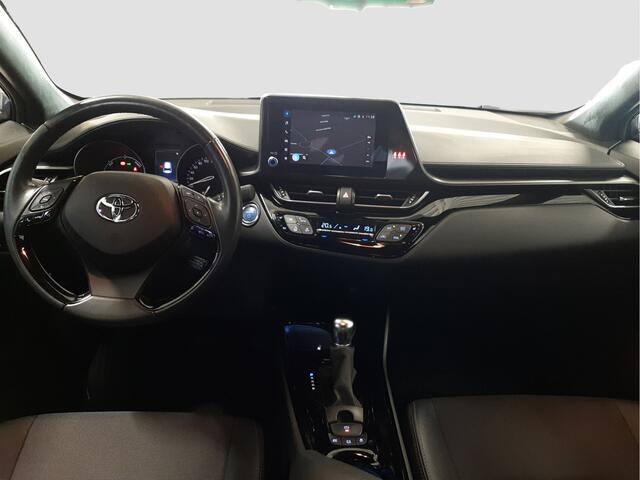 Toyota C-HR 1.8 Hybrid Dynamic | Apple CarPlay | Navigatie | Camera |