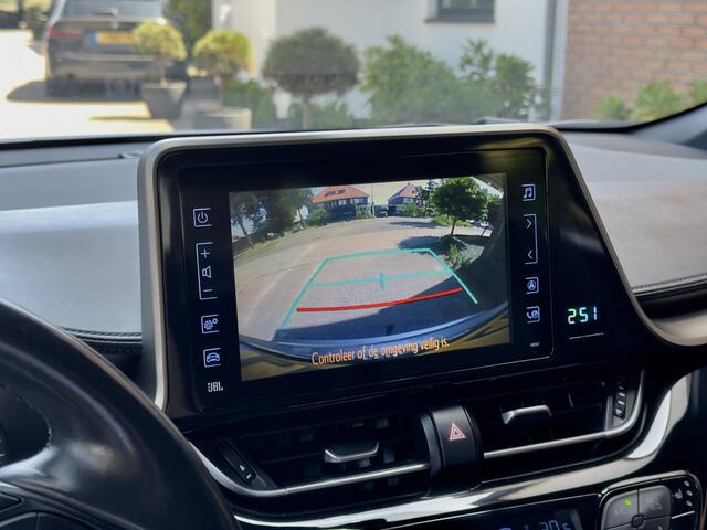 Toyota C-HR 1.8 HYBRID AUT INTRO SPORT-LEDER NAVI CAMERA AIRCO LED LMV PDC