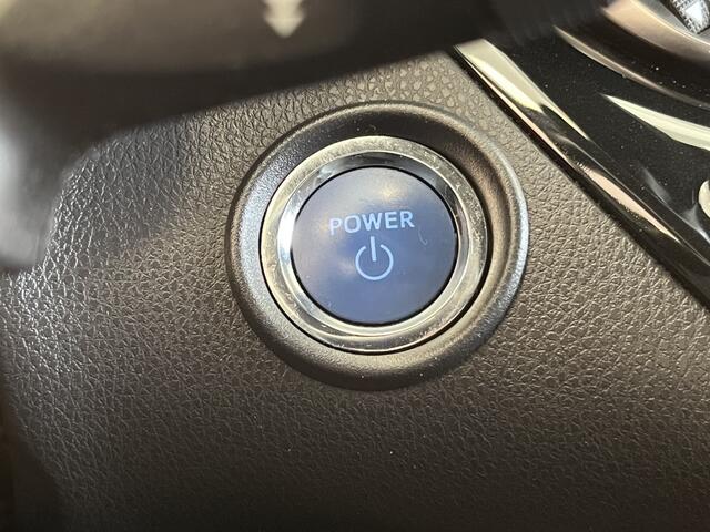 Toyota C-HR 1.8 Hybrid Bi-Tone Plus | Navigatie | Adaptive Cruise | Camera |