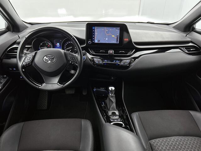 Toyota C-HR 2.0 Hybrid Style | 184 PK | Stoelverwarming | Navigatie | 18 Inch LM Velgen | Parelmoer Lak |