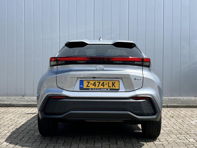 Toyota C-HR 1.8 Hybrid 140 Dynamic NL Auto Navi Carplay Dodehoek detectie Parkeersensoren