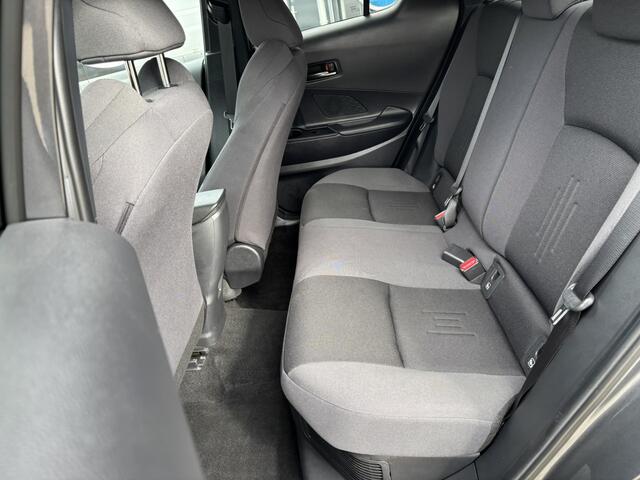 Toyota C-HR 1.8 Hybrid 140 Dynamic / Camera / Navi / Applecarplay/Androidauto / Elek Achterklep / Draadloos Telefoonlader /