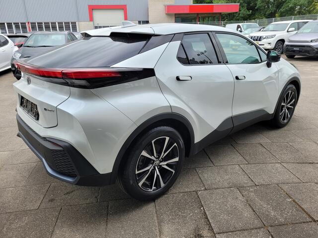 Toyota C-HR TOYOTA Hybrid First Edition Limited, Aut., 18inch, Parkeersensoren, Camera, Stoelverwarming