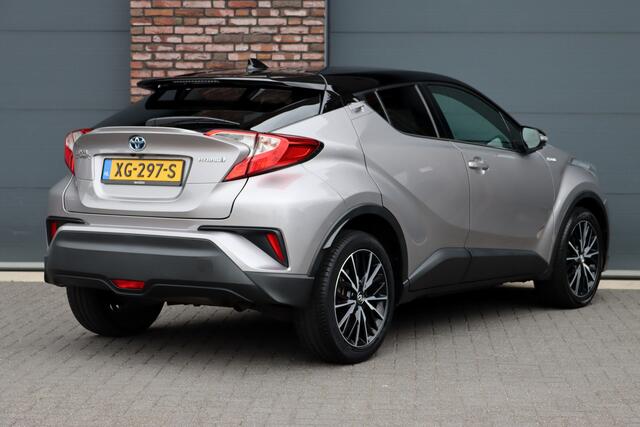 Toyota C-HR 1.8 Hybrid Dynamic | Adaptieve Cruise Control | Stuurverwarming | Camera | Stoelverwarming | 18'' LM | Bluetooth | Verstelbare Lendensteun |