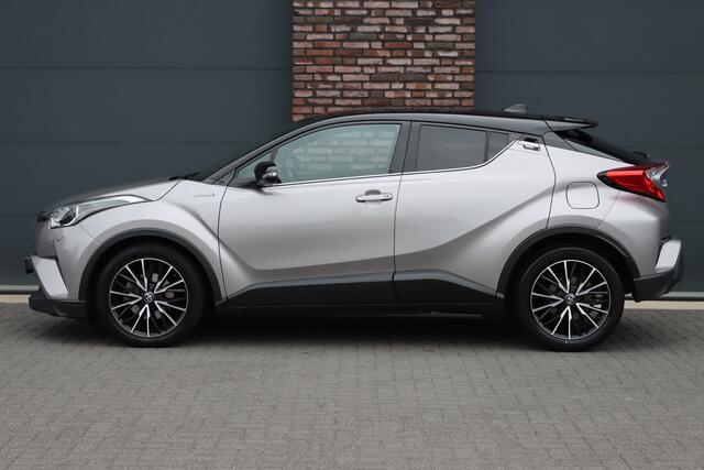 Toyota C-HR 1.8 Hybrid Dynamic | Adaptieve Cruise Control | Stuurverwarming | Camera | Stoelverwarming | 18'' LM | Bluetooth | Verstelbare Lendensteun |