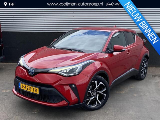 Toyota C-HR 2.0 Hybrid First Edition Trekhaak, dodehoekdetectie, JBL, parkeersensoren voor&achter, Smart Key, Apple Carplay/Android Auto, BTW-auto! 1e eign. Nieuw geleverd en dealeronderhouden