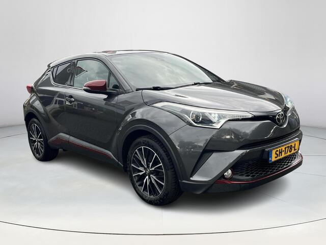 Toyota C-HR 1.2 Executive | Trekhaak | 1300 kg trekgewicht | Stoelverwarming | Parkeersensoren |